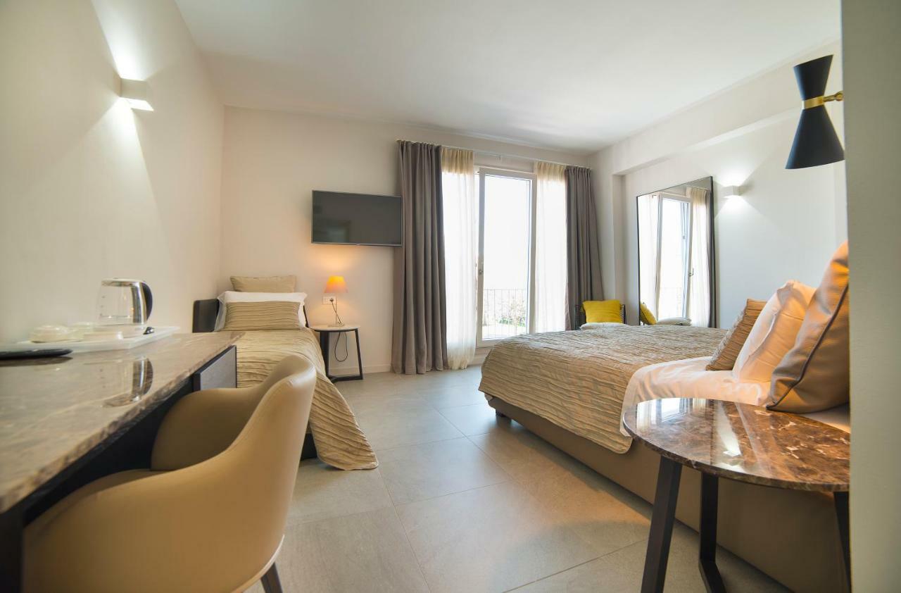 Garda Guest house *